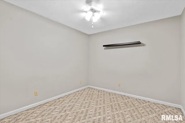 $680,000 | 11520 Wayside Meadows Road, Glenarm, IL 62536