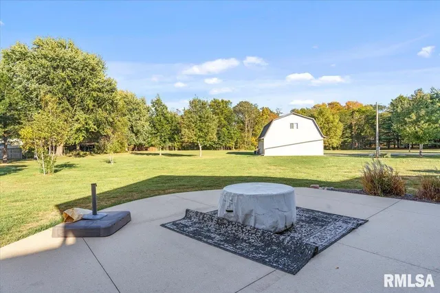 $680,000 | 11520 Wayside Meadows Road, Glenarm, IL 62536