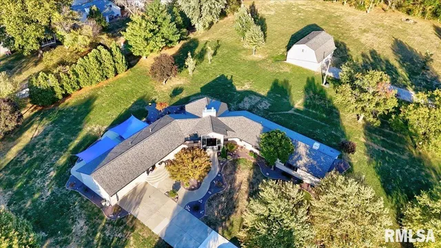 $680,000 | 11520 Wayside Meadows Road, Glenarm, IL 62536