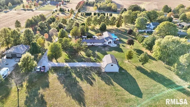 $680,000 | 11520 Wayside Meadows Road, Glenarm, IL 62536