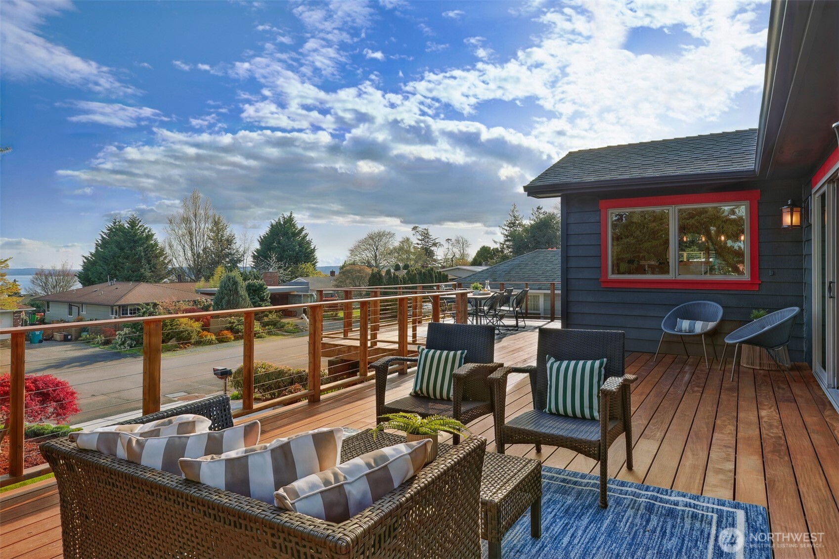 3918 Southwest 107th Street Seattle, WA 98146 - Photo 18 of 40