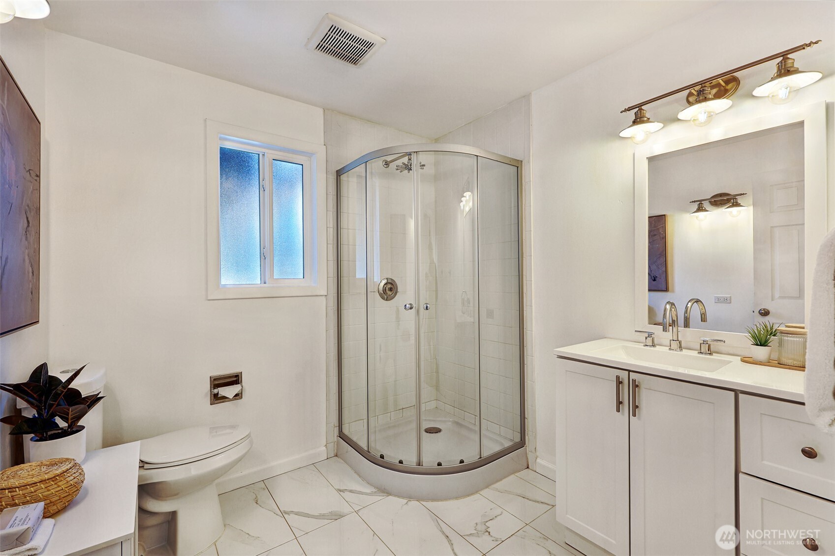 3918 Southwest 107th Street Seattle, WA 98146 - Photo 31 of 40