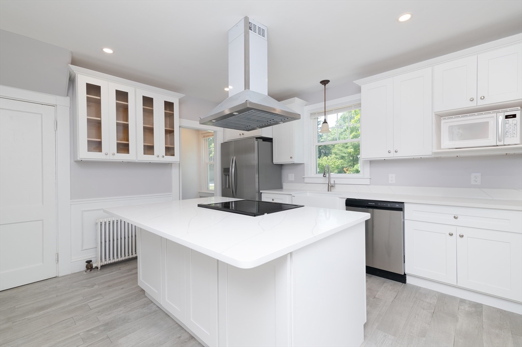 669 Main Street Wareham, MA 02571 - Photo 2 of 34 Gallery Image 2