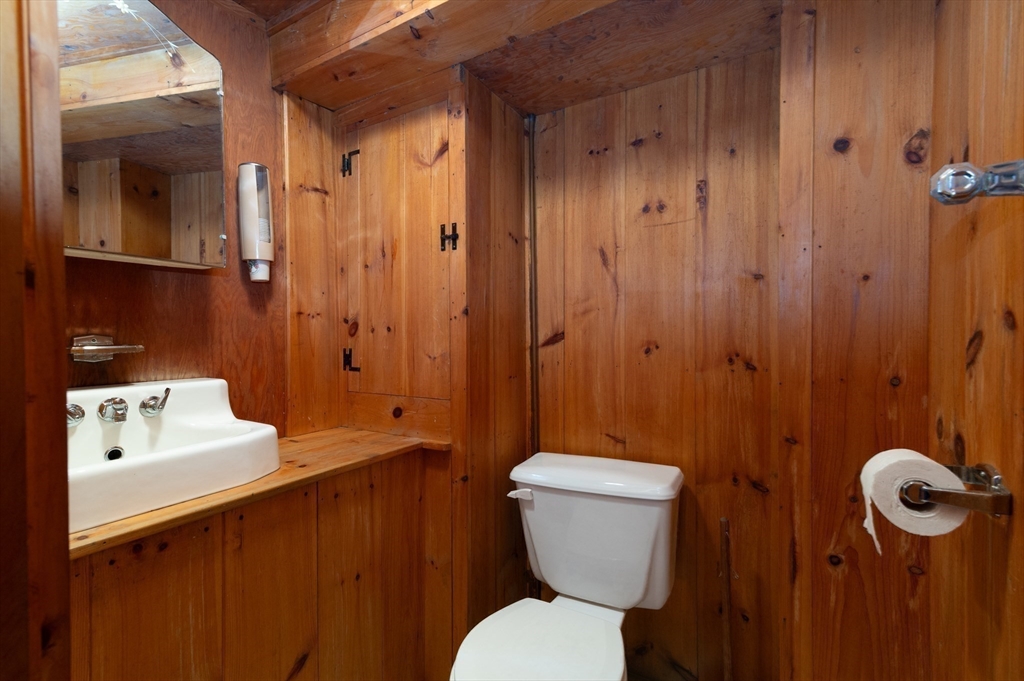 669 Main Street Wareham, MA 02571 - Photo 23 of 34 Gallery Image 23