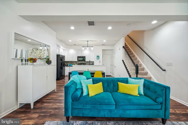 $355,000 | 2330 Forest Ridge Terrace, Unit 7, Chesapeake Beach, MD 20732