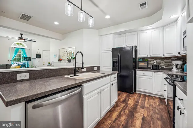 $355,000 | 2330 Forest Ridge Terrace, Unit 7, Chesapeake Beach, MD 20732