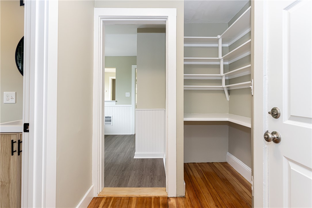 439 Broadway, Unit D Newport, RI 02840 - Photo 15 of 25