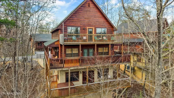 $1,099,000 | 3517 Sandridge Way, Sevierville, TN 37863