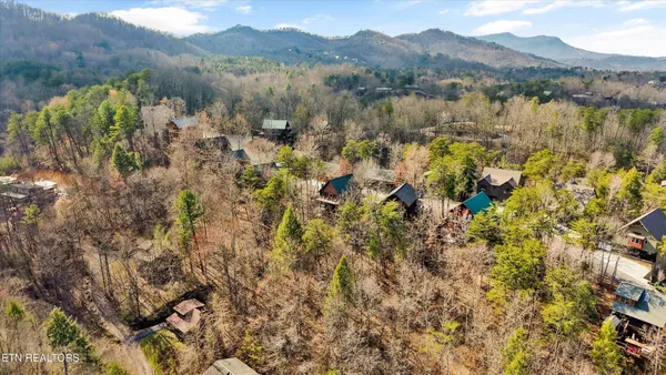 $1,099,000 | 3517 Sandridge Way, Sevierville, TN 37863