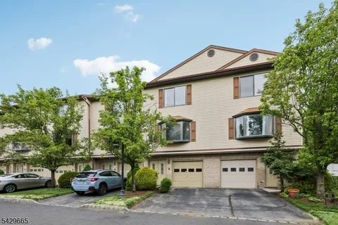 $429,999 | 201 Watchung Avenue, Unit 19, Bloomfield, NJ 07003
