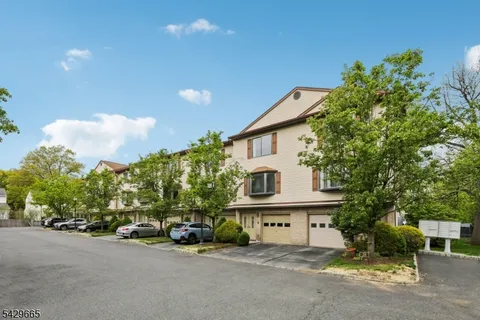 $429,999 | 201 Watchung Avenue, Unit 19, Bloomfield, NJ 07003