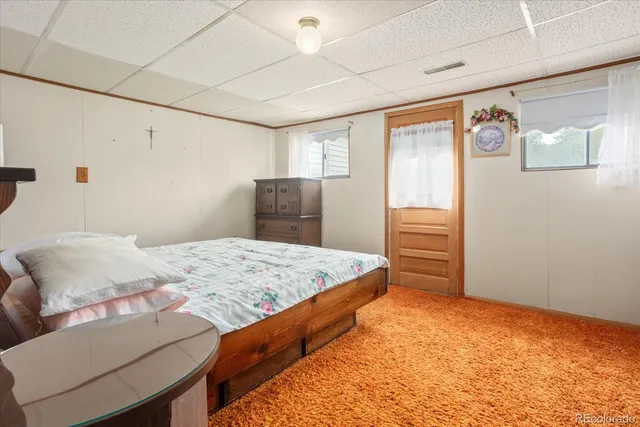 a bed room with a bed