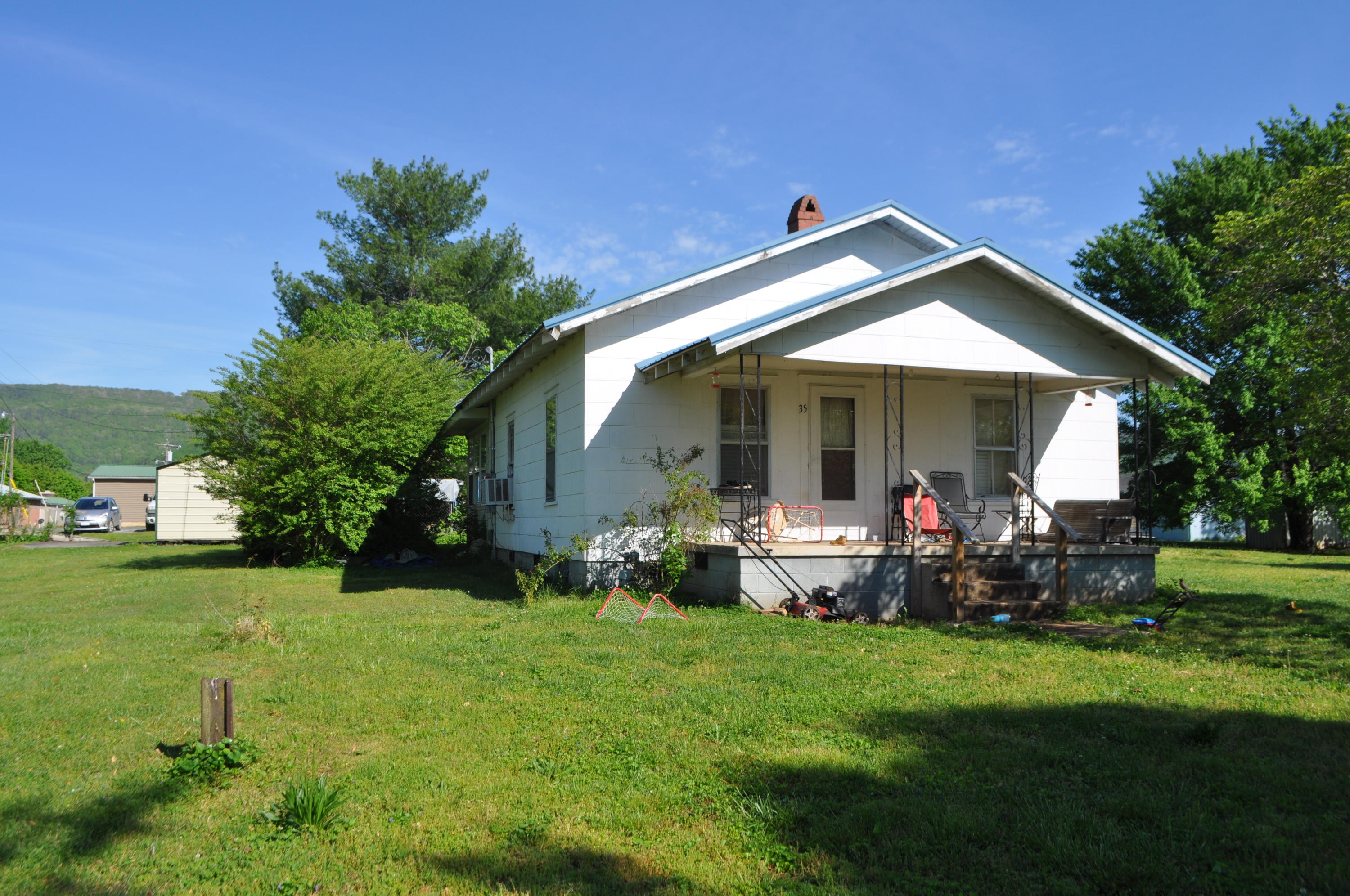 35 Sawmill Road Pikeville, TN 37367 - Photo 1 of 3 DSC_0357