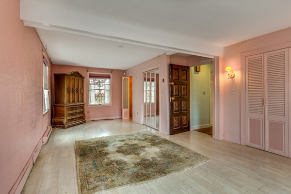 4 Amherst Road Beverly, MA 01915 - Photo 10 of 17 Gallery Image 10