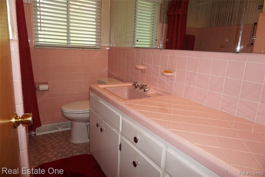 200 Windsor Road Rochester Hills, MI 48307 - Photo 19 of 25
