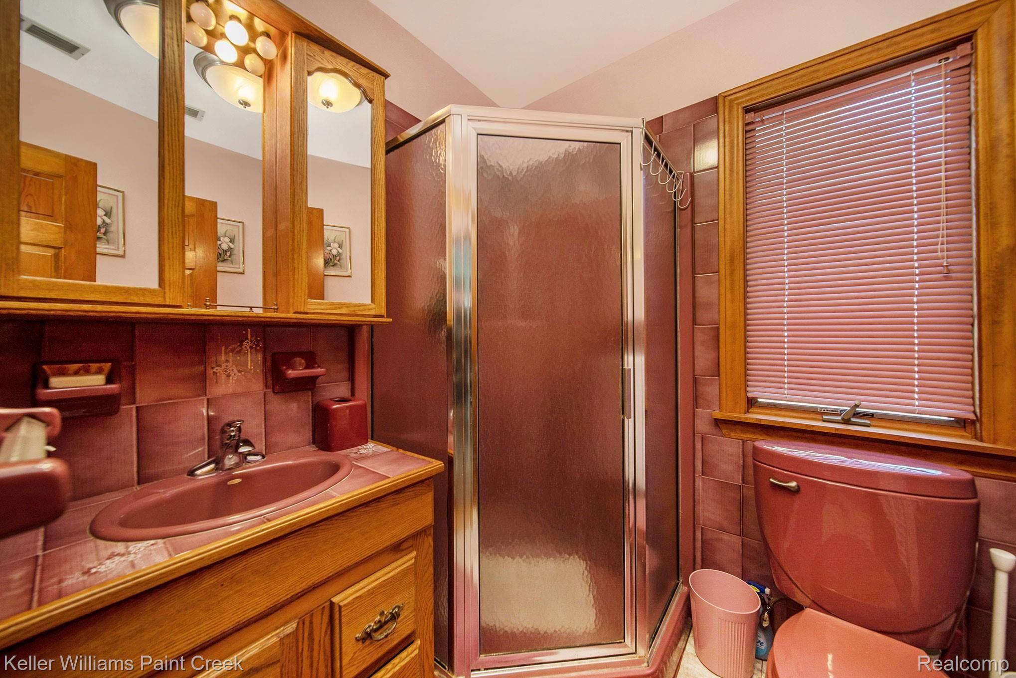 727 East Romeo Road Leonard, MI 48367 - Photo 11 of 27 727-Romeo_9.jpg