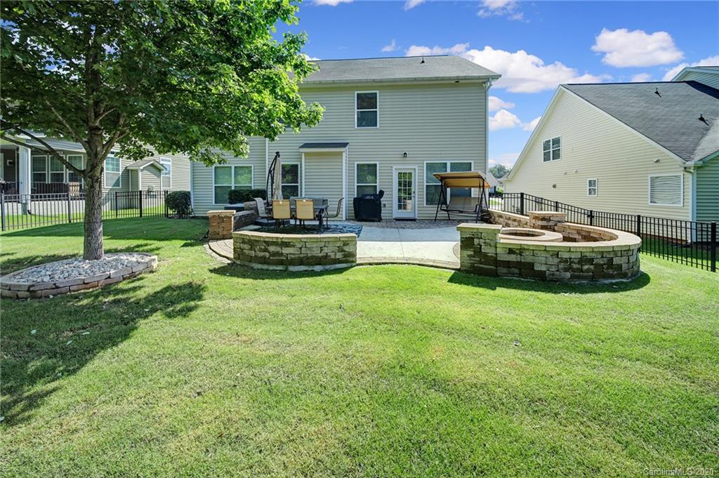113 Annatto Way Tega Cay, SC 29708 - Photo 35 of 43
