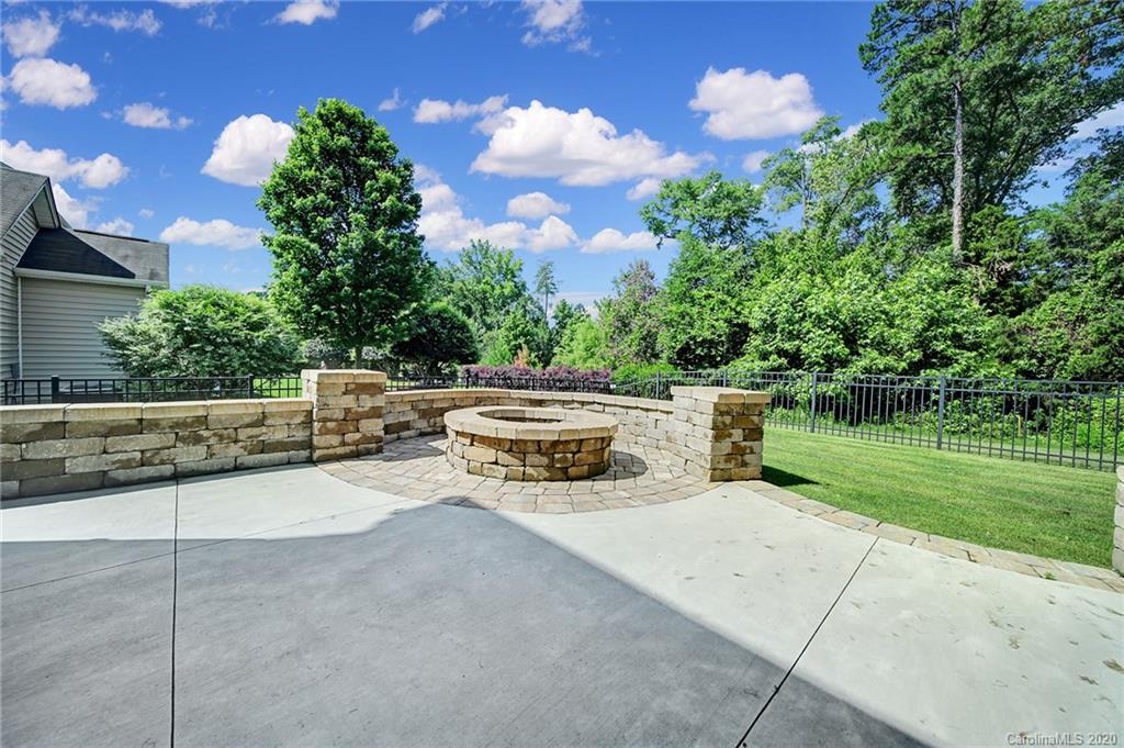 113 Annatto Way Tega Cay, SC 29708 - Photo 38 of 43