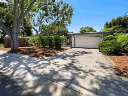 $1,995,000 | 4250 Ruthelma Avenue, Palo Alto, CA 94306