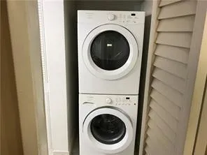 a close up view of a washer and dryer