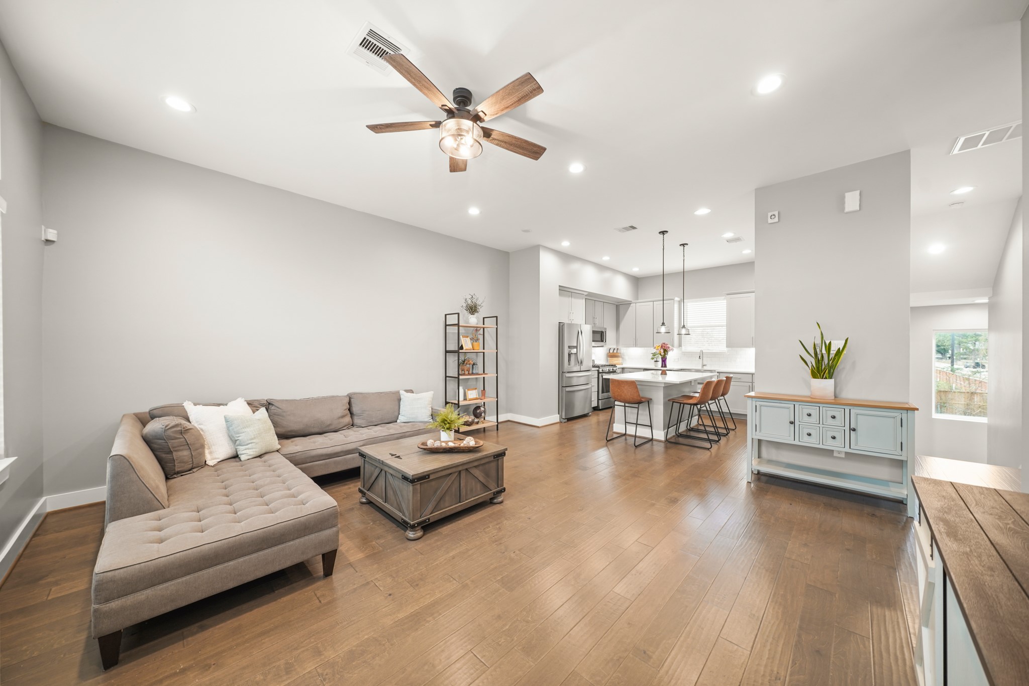 720 West Donovan Street Houston, TX 77091 - Photo 10 of 42 The 17’ x 17’ living room has space enough to include a dining area between the living room and kitchen.