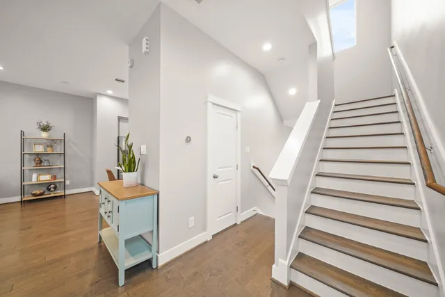 $325,000 | 720 West Donovan Street, Houston, TX 77091