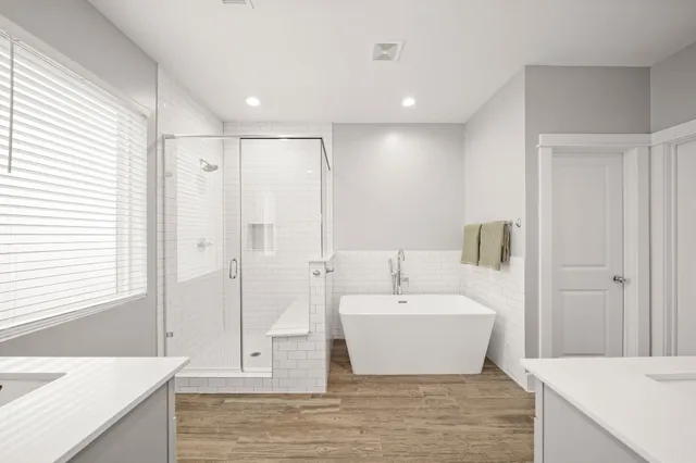 $325,000 | 720 West Donovan Street, Houston, TX 77091