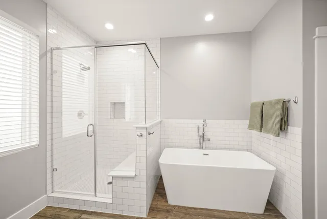 $325,000 | 720 West Donovan Street, Houston, TX 77091