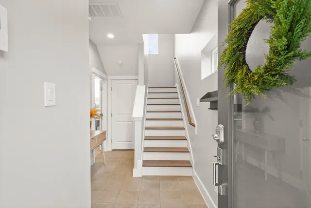 $325,000 | 720 West Donovan Street, Houston, TX 77091