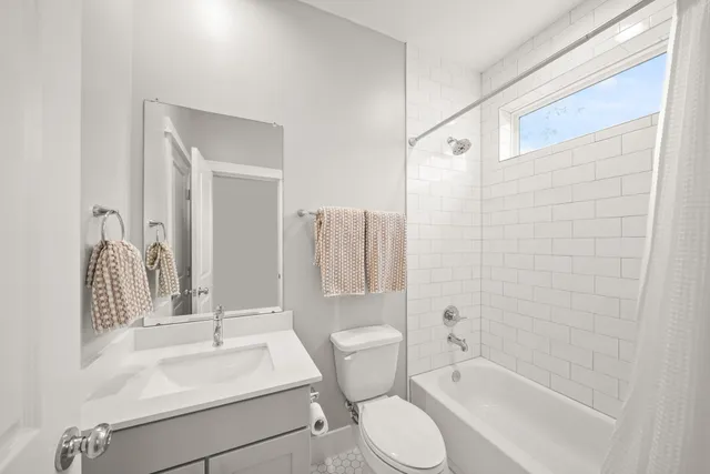 $325,000 | 720 West Donovan Street, Houston, TX 77091