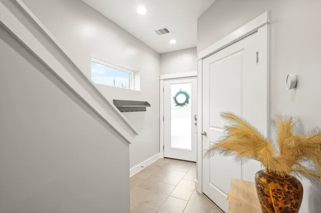 $325,000 | 720 West Donovan Street, Houston, TX 77091