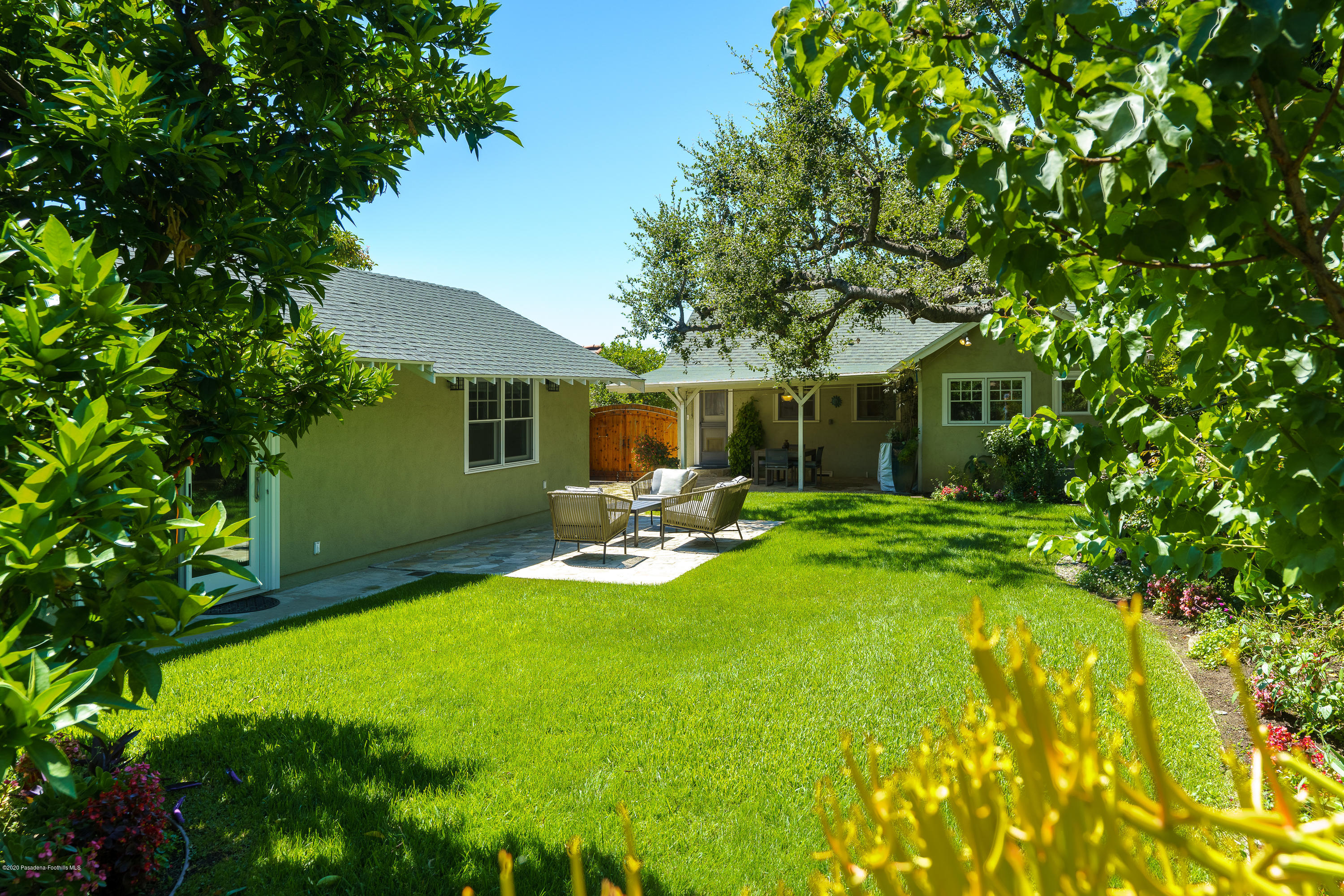 1937 Queensberry Road Pasadena, CA 91104 - Photo 40 of 43 1937 1939 Queensberry Rd 43