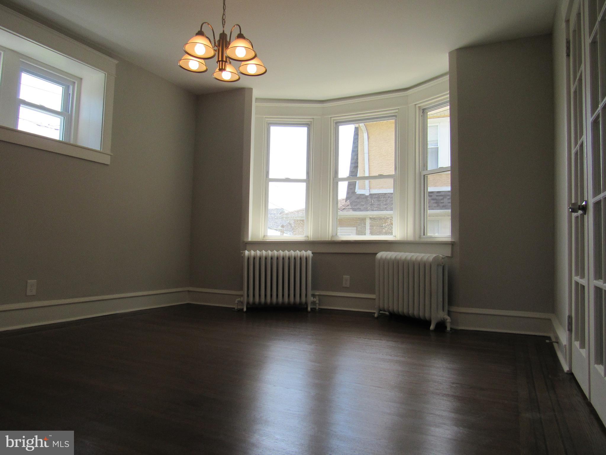 415 Netherwood Road Upper Darby, PA 19082 - Photo 9 of 31