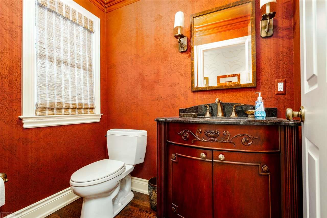 152 Cloverly Road Grosse Pointe Farms, MI 48236 - Photo 18 of 59