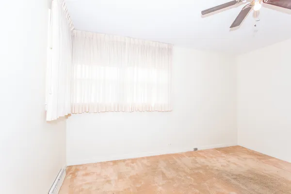 $3,600 | 7407 North California Avenue, Chicago, IL 60645