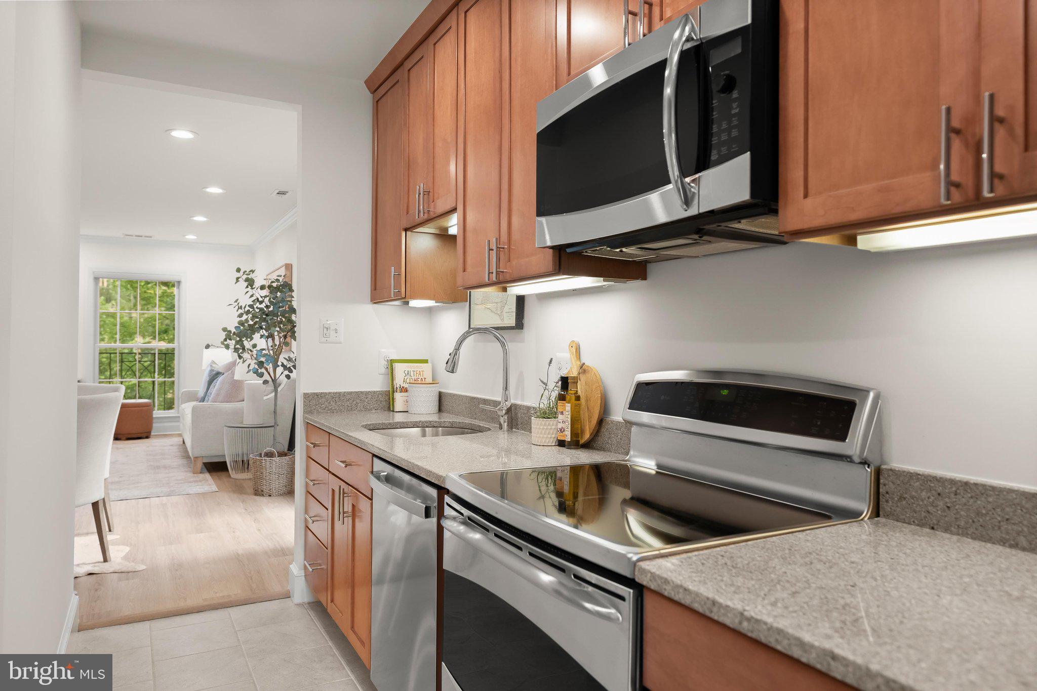 3229 Sutton Place Northwest, Unit B Washington, DC 20016 - Photo 7 of 24 Large Kitchen...