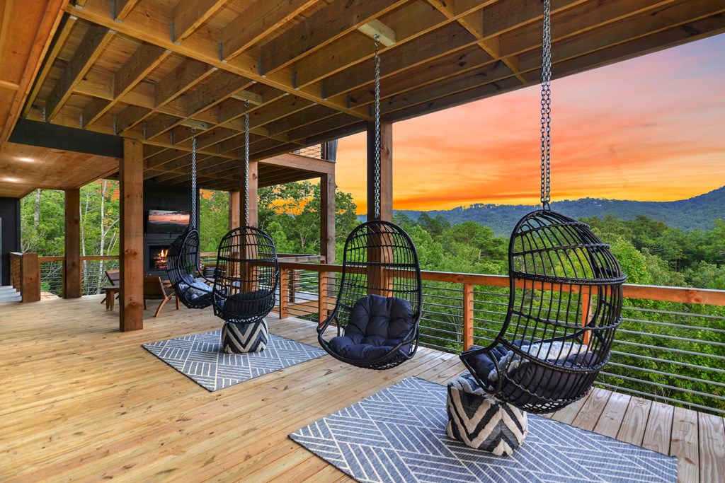 45 Eagle Watch Court Blue Ridge, GA 30513 - Photo 9 of 58