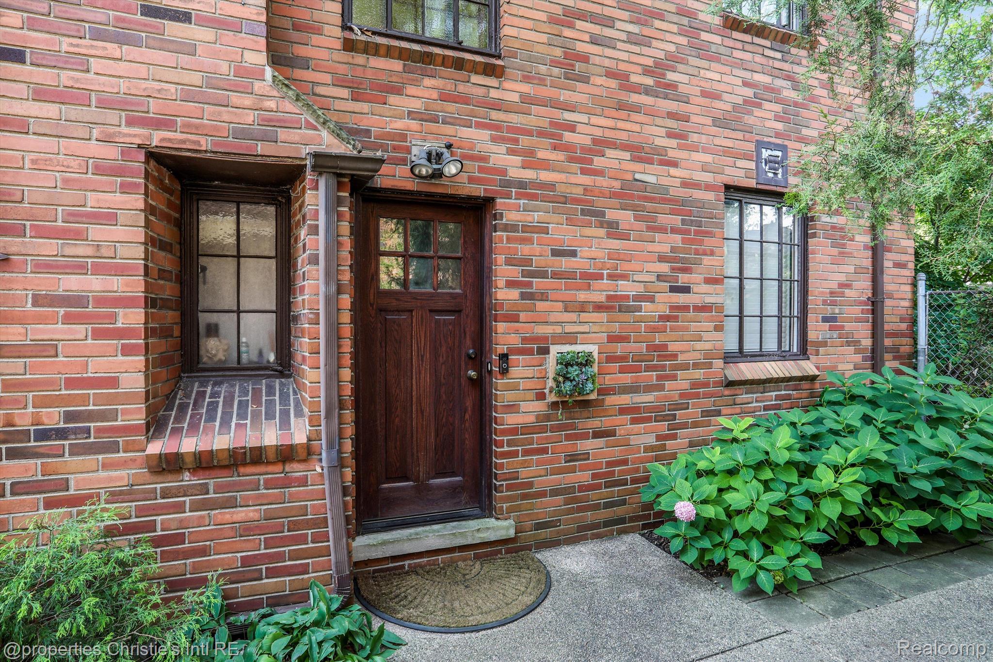 19691 Shrewsbury Road Detroit, MI 48221 - Photo 41 of 63 19691 Shrewsbury Road