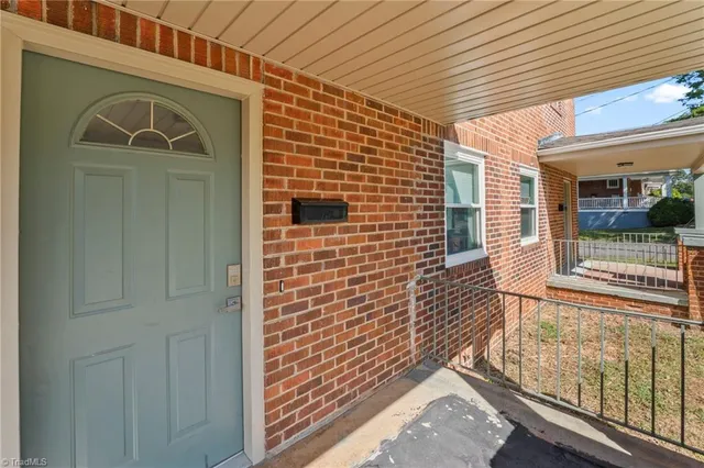 $1,450 | 2842 Bon Air Avenue, Winston-Salem, NC 27105