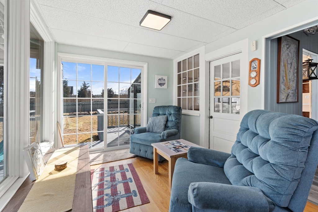 278 A Delano Road Marion, MA 02738 - Photo 24 of 32 a living room with furniture and a window