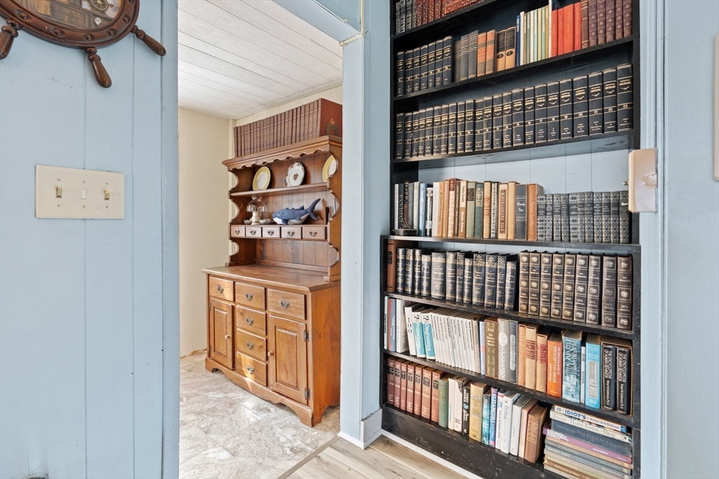 278 A Delano Road Marion, MA 02738 - Photo 27 of 32