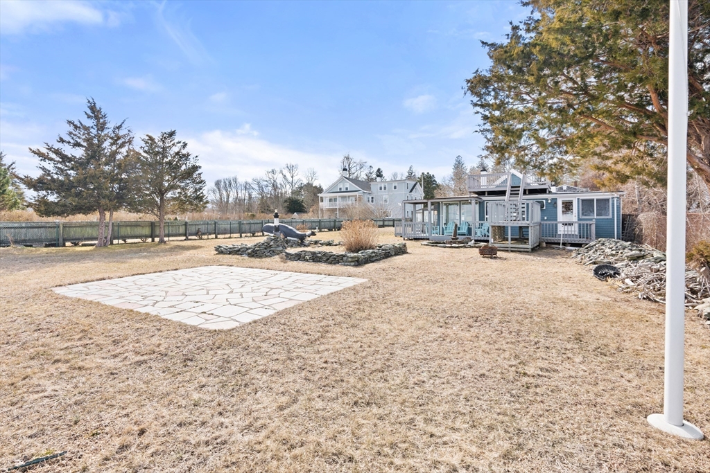 278 A Delano Road Marion, MA 02738 - Photo 31 of 32 a view of the terrace