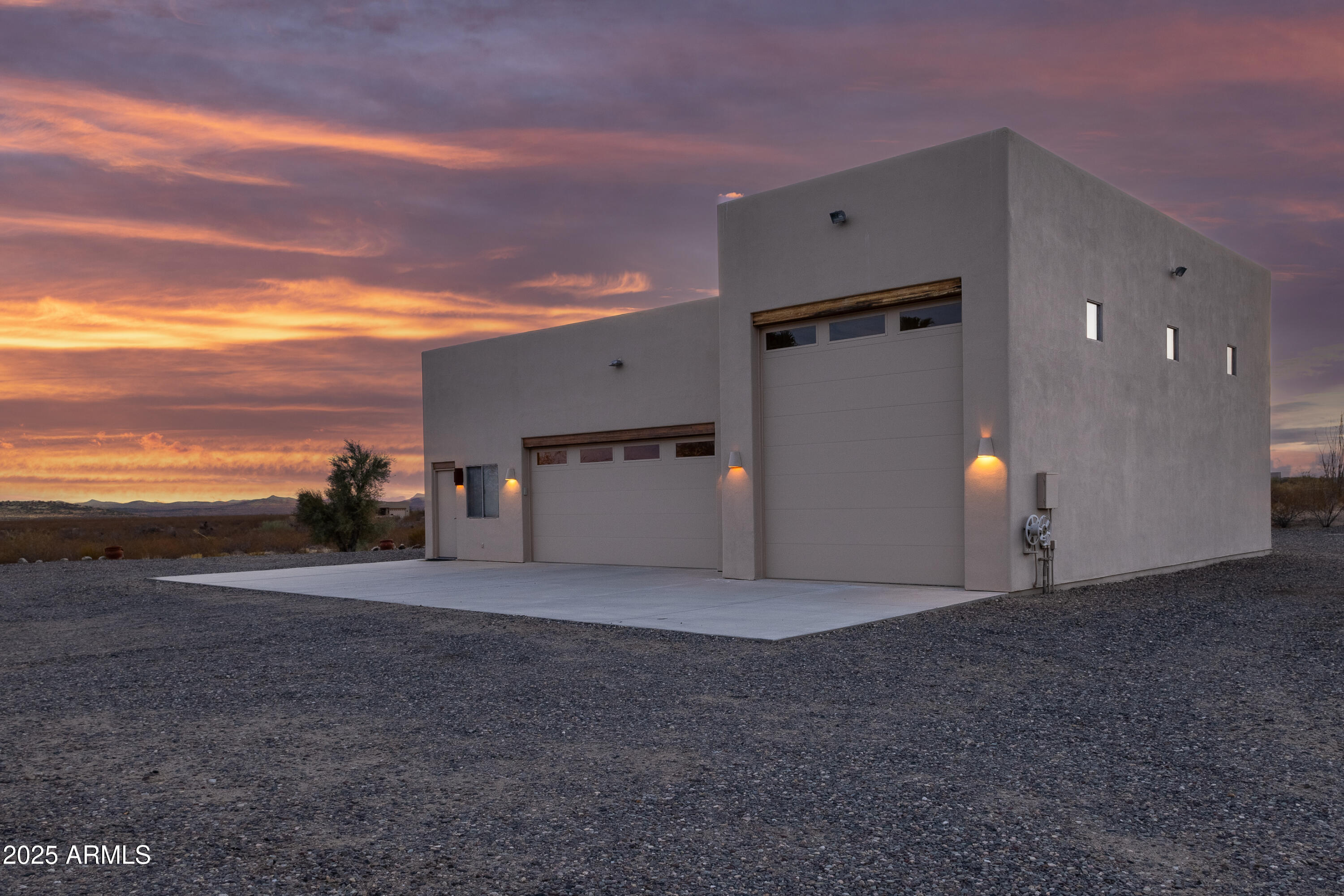 21675 Date Creek Road Wickenburg, AZ 85390 - Photo 10 of 48 Detached Garage