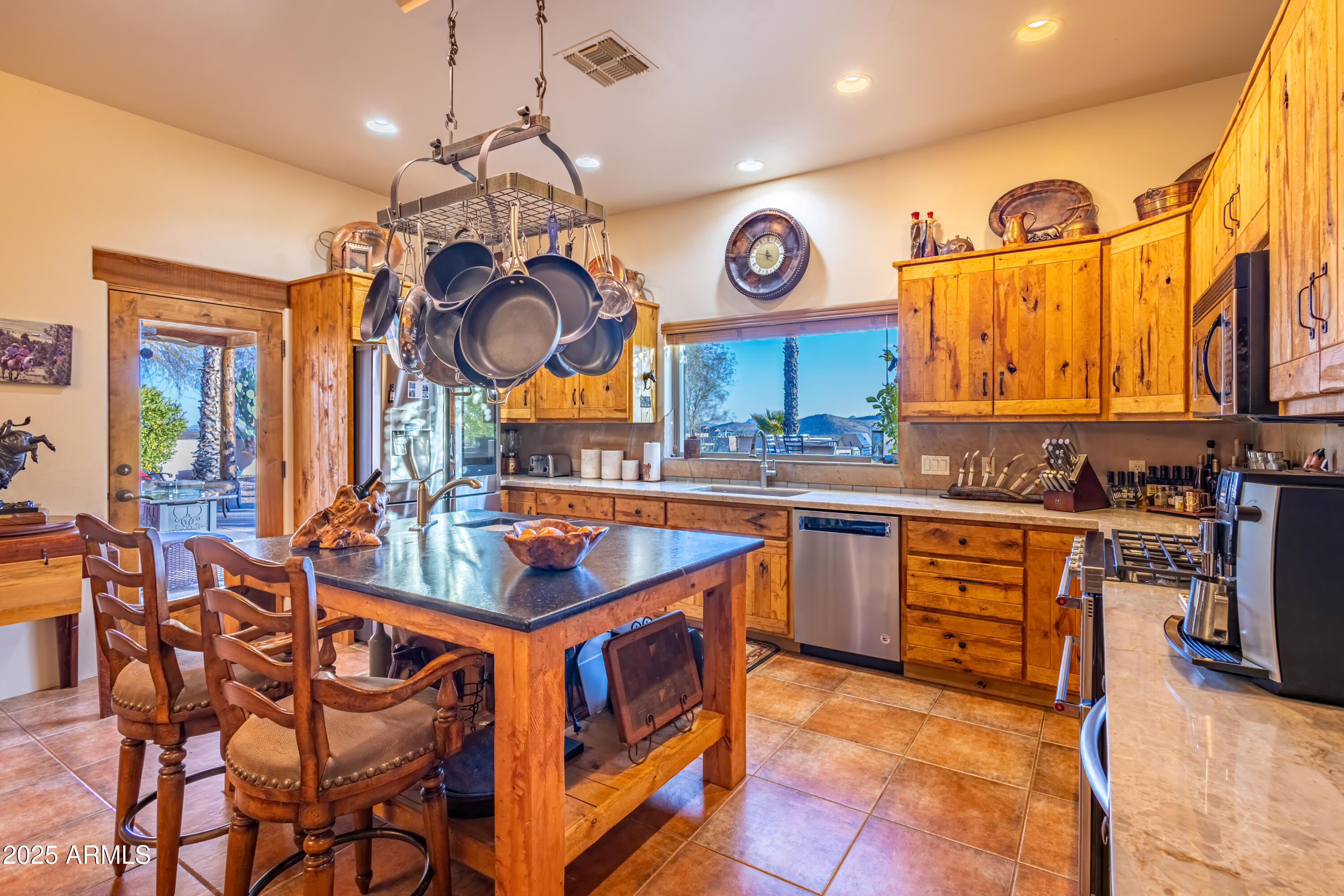 21675 Date Creek Road Wickenburg, AZ 85390 - Photo 17 of 48 Kitchen