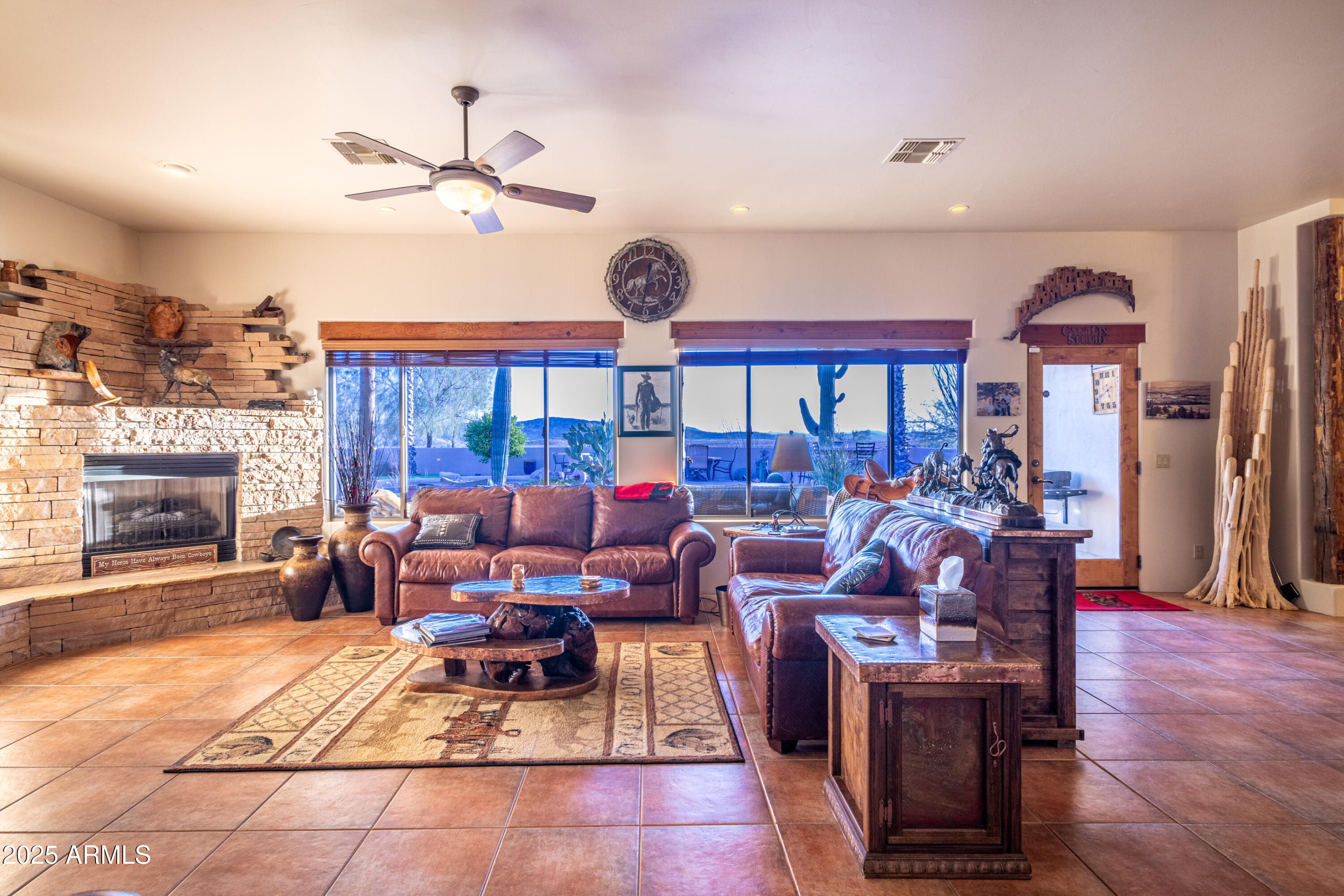 21675 Date Creek Road Wickenburg, AZ 85390 - Photo 21 of 48 L-320A4891-HDR