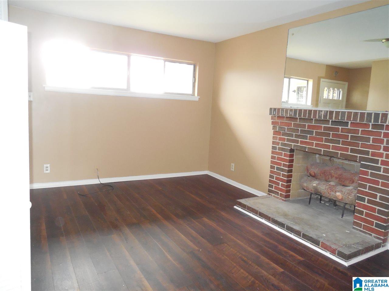 628 Center Way Southwest Birmingham, AL 35211 - Photo 15 of 21