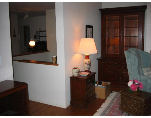 16 Lookout Farm Road, Unit 16 Natick, MA 01760 - Photo 3 of 8 Gallery Image 3