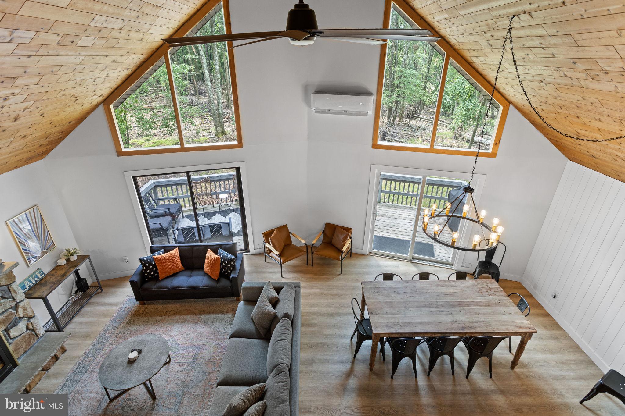 81 Pineknoll Drive Lake Harmony, PA 18624 - Photo 16 of 61 Open Main Floor