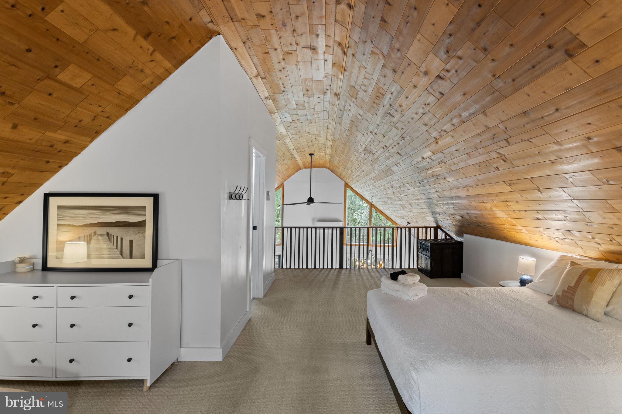 81 Pineknoll Drive Lake Harmony, PA 18624 - Photo 40 of 61 Loft , used as Bedroom (Floor 3)