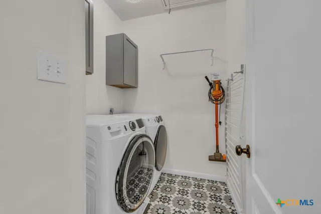 $325,000 | 197 Tapwood Lane, Cibolo, TX 78108